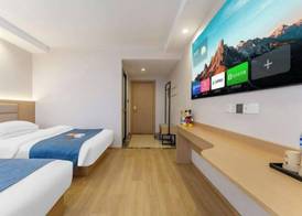 Holiday Inn Shanghai Viberly 3