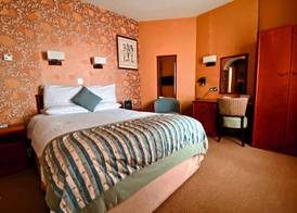 Metropole Hotel and Spa 3
