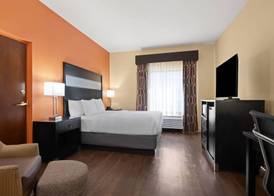 La Quinta by Wyndham Florence 4