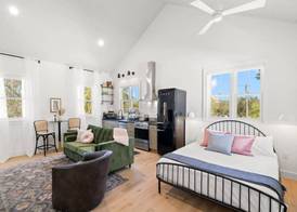 Casa Julieta Luxury Ybor-themed Studio 2