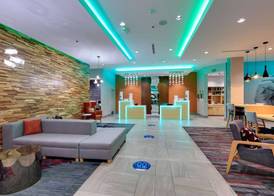 La Quinta Inn & Suites by Wyndham Lakeway 2