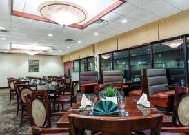 Clarion Hotel & Suites 2