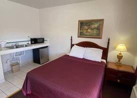 Economy Inn Paso Robles 5