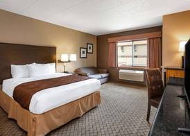 AmericInn by Wyndham Hartford WI 5