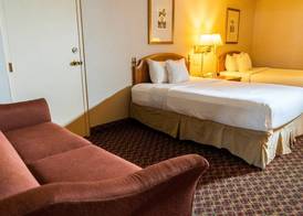 Ramada by Wyndham Topeka Downtown Hotel & Convention Center 5