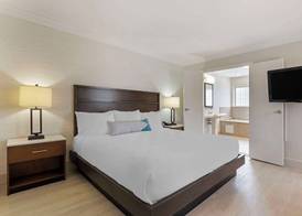 Best Western Plus All Suites Inn 5