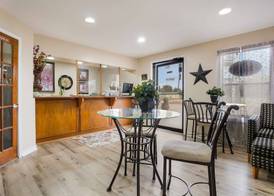 Americas Best Value Inn Refugio 3