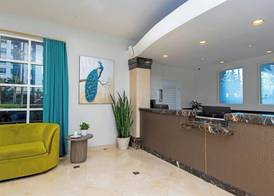 Peacock Suites 3