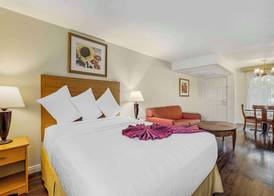 Best Western Plus Palm Desert Resort 5