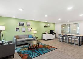 WoodSpring Suites Denver Commerce City 2