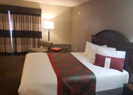 Ramada Plaza By Wyndham Hagerstown 5