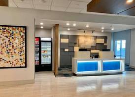 Holiday Inn Express & Suites KEARNEY by IHG 2