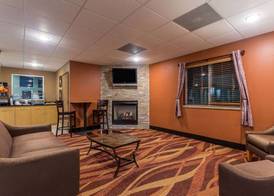 AmericInn by Wyndham Boscobel 2