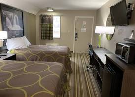 Super 8 by Wyndham Brownsburg 5