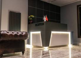 Bloom Suite 3
