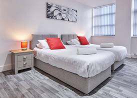 Winter Gardens Service Apartments 2 5