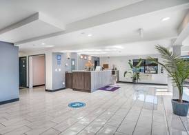 Americas Best Value Inn East Peoria 3
