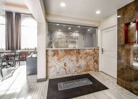 Travelodge Inn & Suites by Wyndham Bell Los Angeles Area 3
