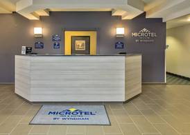 Microtel Inn & Suites by Wyndham Leesburg/Mt Dora 4