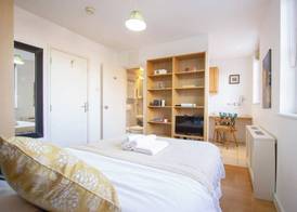 Studios2Let - North Gower 4