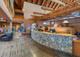 Three Bears Waterpark Resort Near Tomah, an Ascend Collection Hotel 4