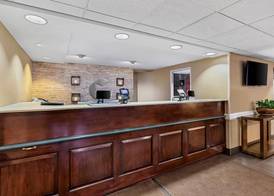 Comfort Inn & Suites Somerset - New Brunswick 2