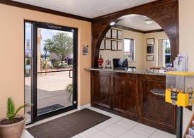 Americas Best Value Inn & Suites Waller/Prairie View 2