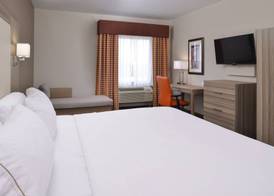 Holiday Inn Express & Suites WILLIAMS by IHG 2