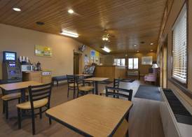 Days Inn by Wyndham West Allis/Milwaukee 4