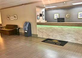Days Inn by Wyndham Conneaut 4