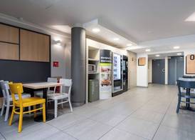 B&B HOTEL Calais Centre St Pierre 2