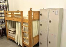 Lakeside Hostel Downtown 5