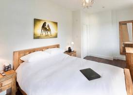 The Trusty Servant Inn 4