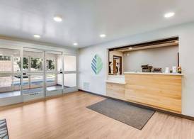 WoodSpring Suites Bakersfield Airport 2