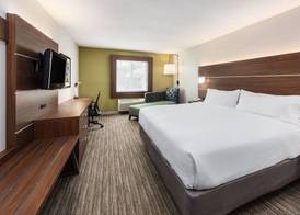 Holiday Inn Express WARRENTON by IHG 5