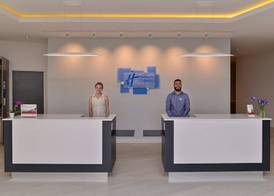 Holiday Inn Express & Suites SAN DIEGO - MISSION VALLEY by IHG 2