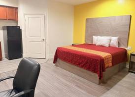Americas Best Value Inn Houston Veterans Memorial 5
