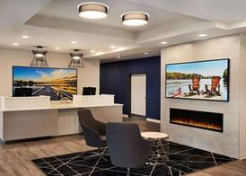 Microtel Inn & Suites by Wyndham Aurora 3