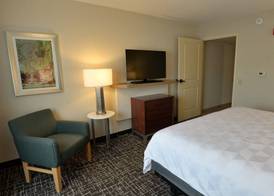 Holiday Inn & Suites MINNEAPOLIS - LAKEVILLE by IHG 2