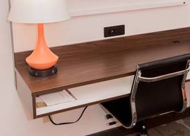 Howard Johnson by Wyndham Portsmouth 3