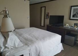 Four Points by Sheraton Kansas City Airport 5