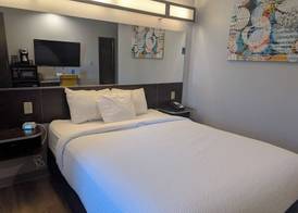 Microtel Inn & Suites by Wyndham Wheeling at The Highlands 5
