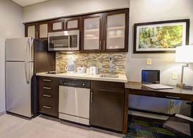 Days Inn & Suites by Wyndham Port Arthur 5
