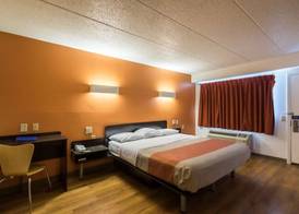 Motel 6 Crawfordsville, IN 5