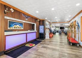 Super 8 by Wyndham Uniontown PA 2