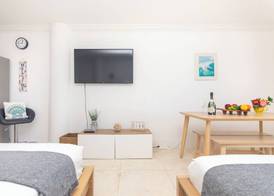 Boutique Apartments North Bay Village 4