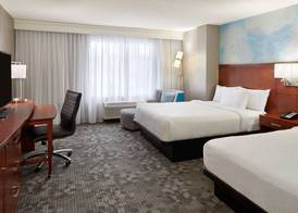 Courtyard by Marriott Ottawa Downtown 5