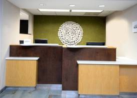 Fairfield by Marriott Inn & Suites Charlottesville North 4