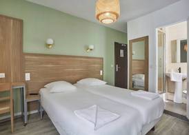 Merryl Hotel 5