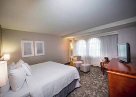 Courtyard by Marriott Norfolk Downtown 5